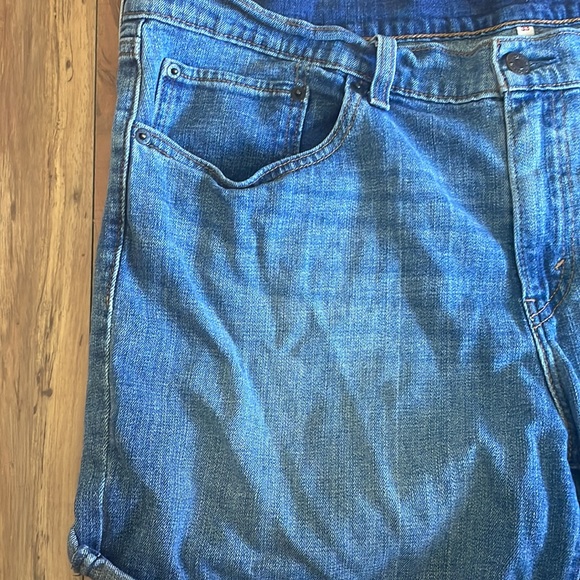 Levi’s Denim Shorts - Picture 4 of 9